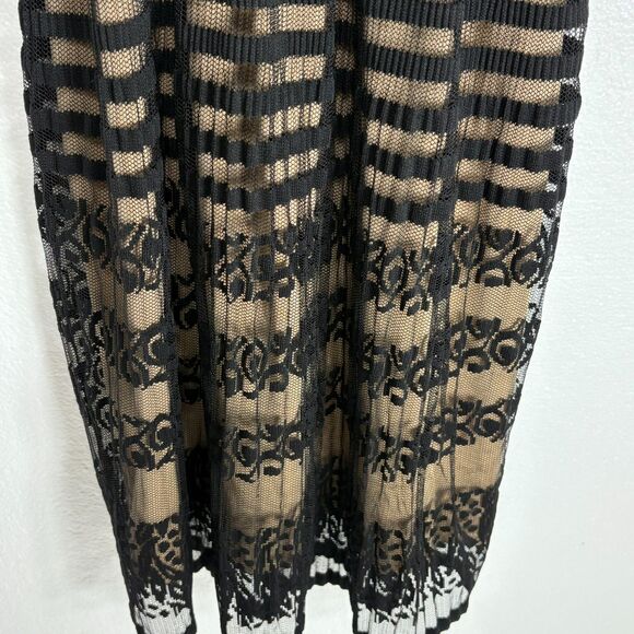 Studio M Black Lace Stretchy Dress with Lining Size Small NWT - Picture 5 of 11